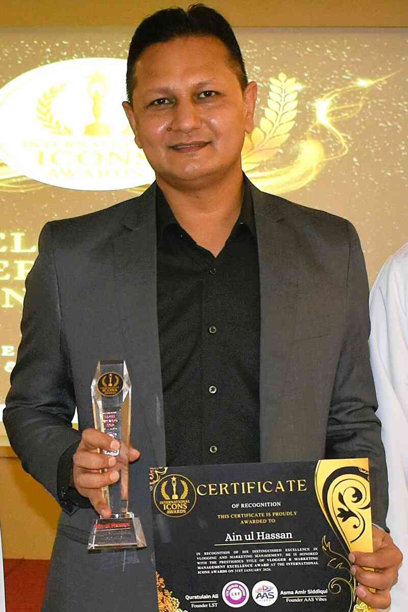 Ain ul Hassan - International Icons Awards