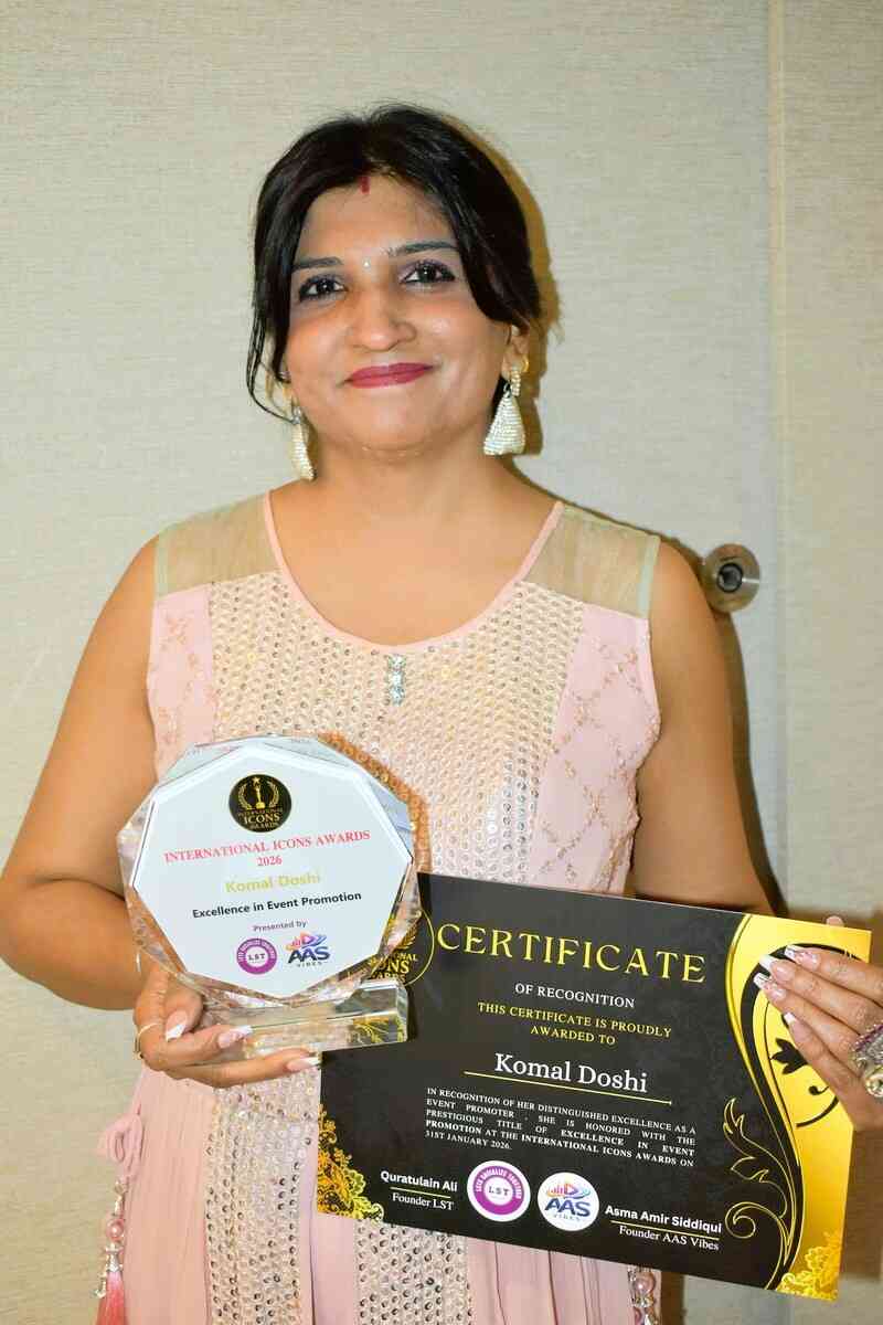 Komal Doshi International Icons Awards