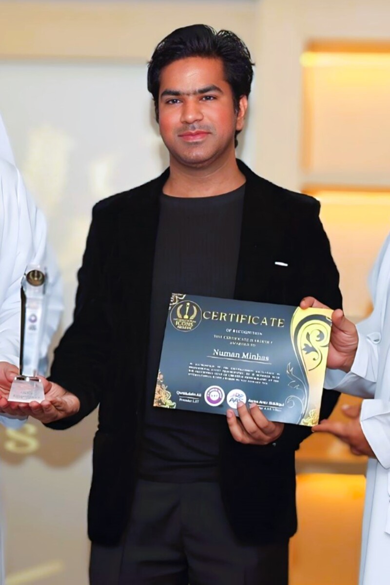 numan-minhas-international-icons-awards.jpeg